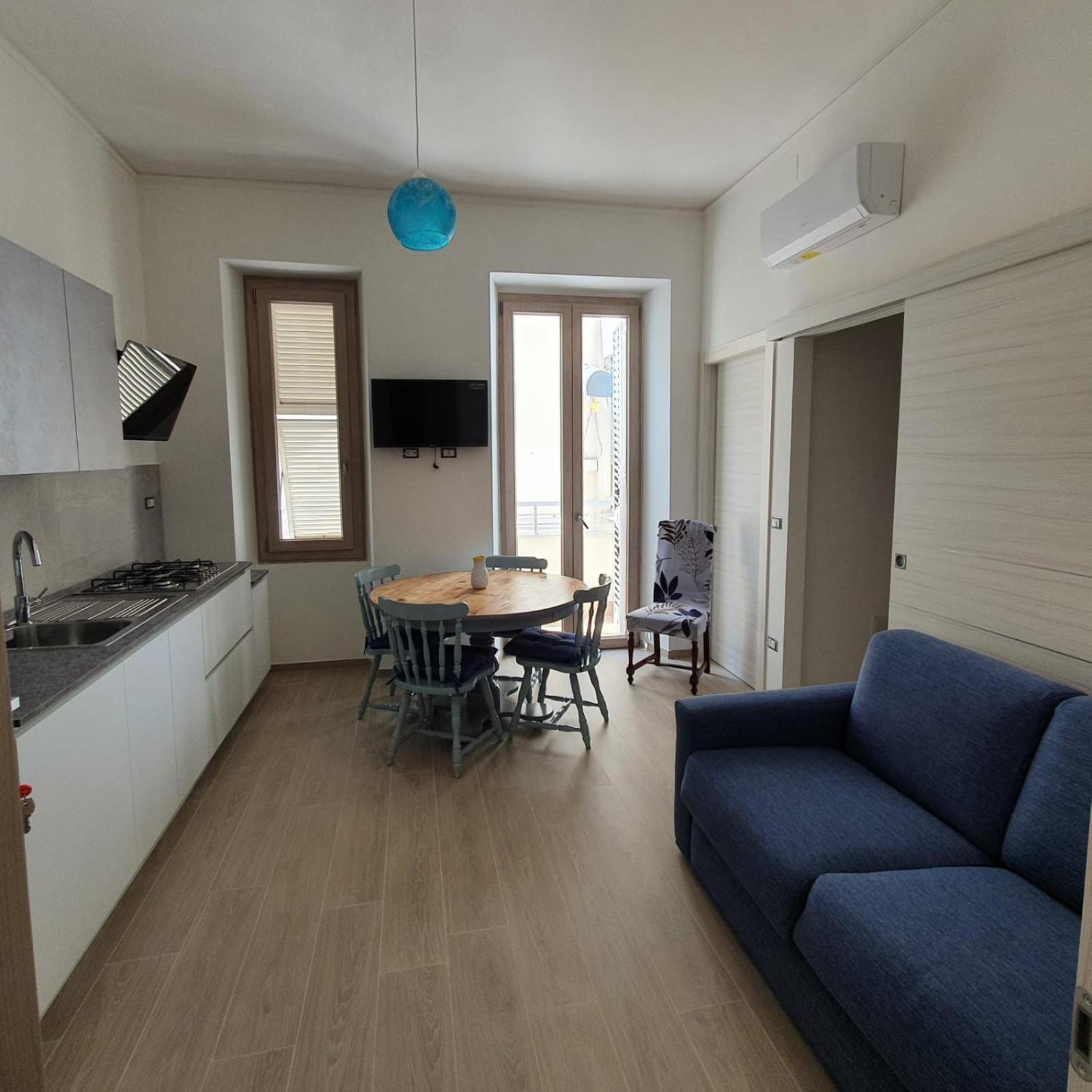 Apartment Illy House *