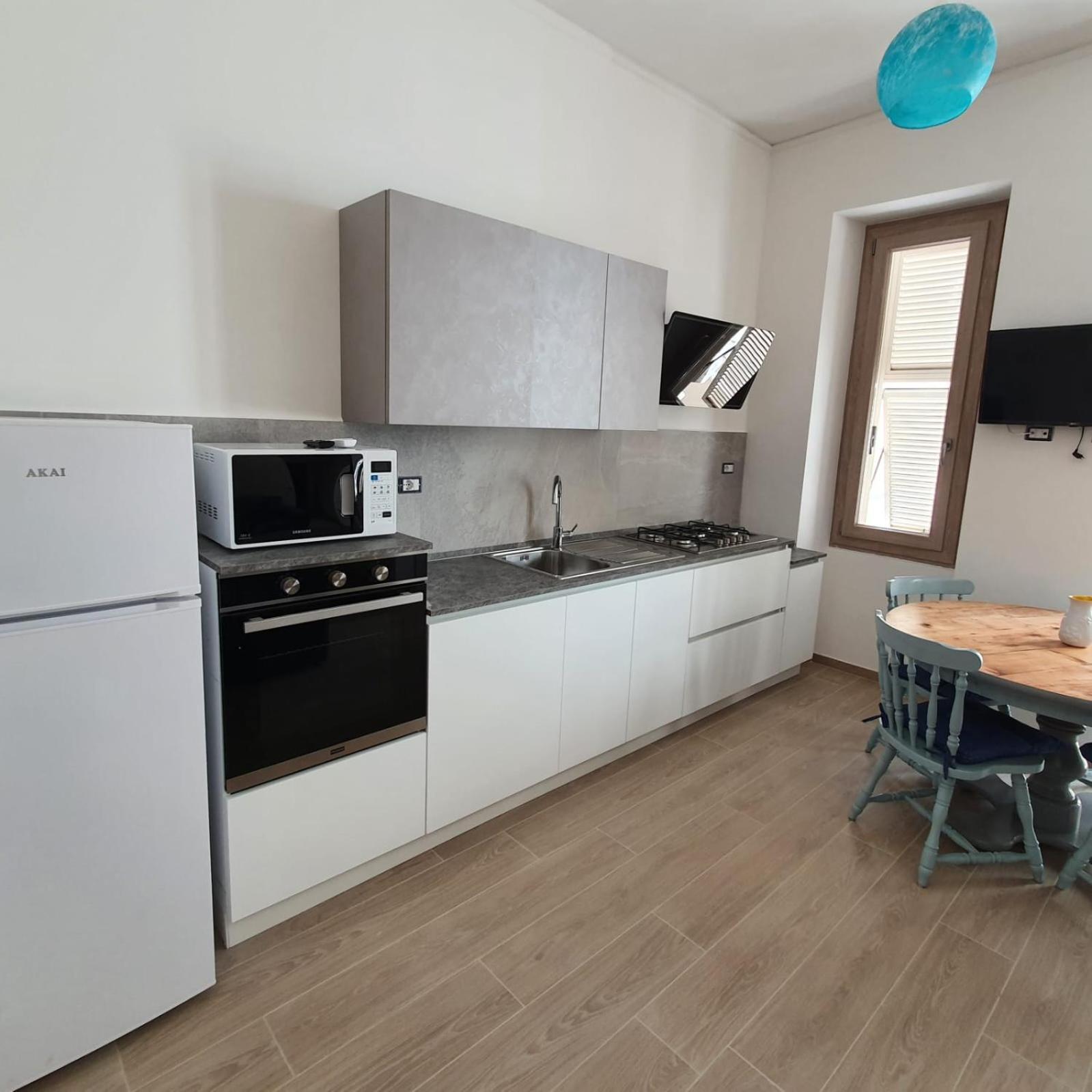Illy House Apartment *